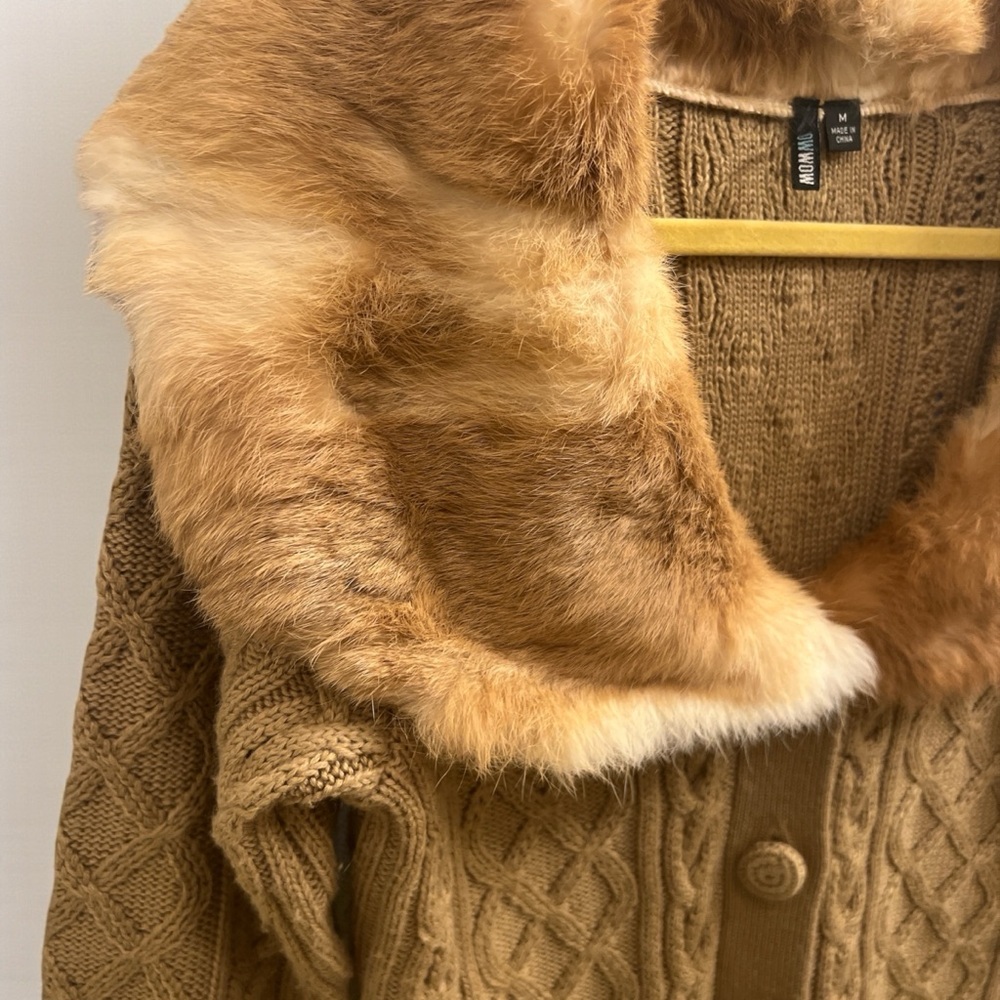 PowWow Wool Blend Cable Knit Cardigan w/Rabbit Fur Collar | M - Picture 6 of 16